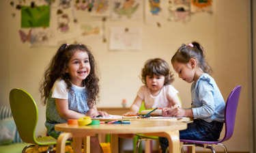 Kinder im Kinderparadies